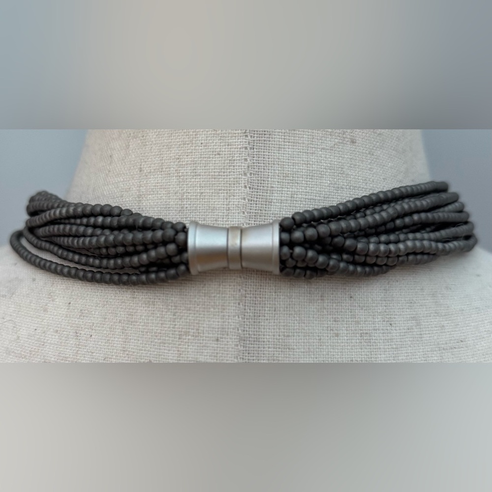 Hematite Beaded Statement Necklace With Baroque P… - image 5